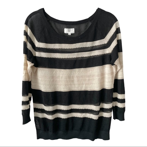 Lou & Grey Tops - Lou & Grey Black Cream Striped 3/4 Sleeve Knit Top